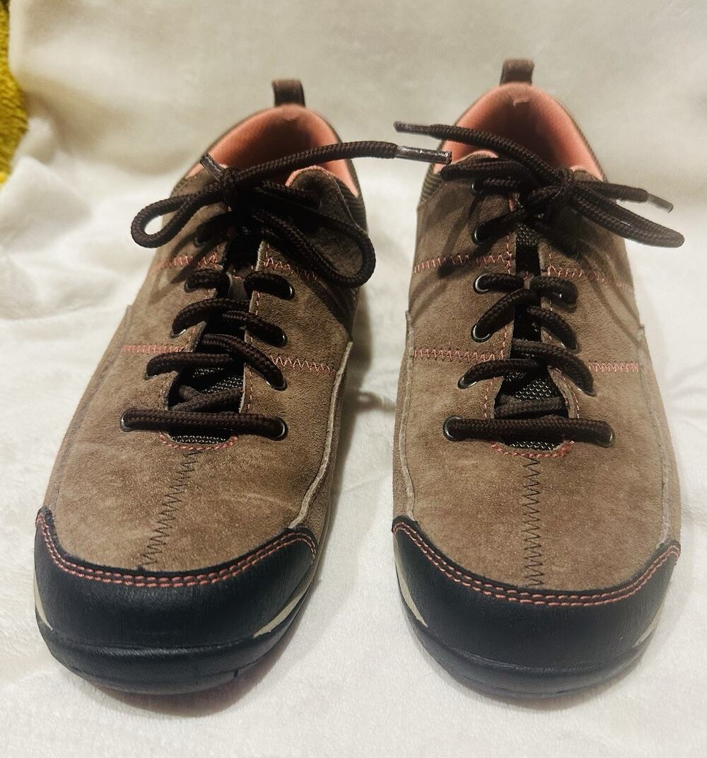 LL Bean Women's Bean Sport Brown Suede Lace Up Low Top Sneakers Shoes Sz 7.5 Med